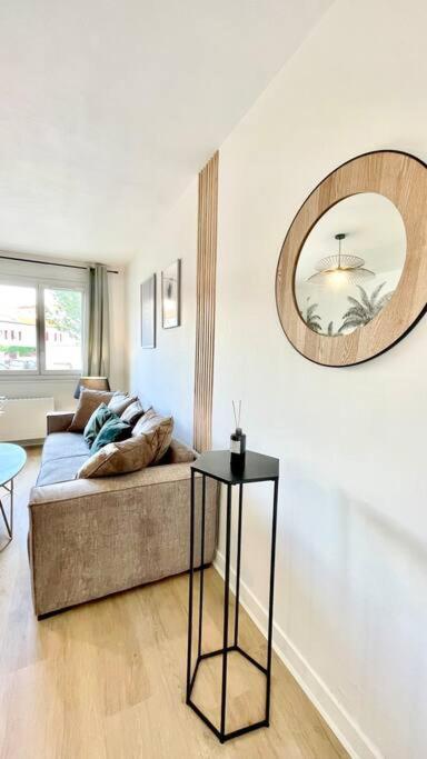 Apartament L'Instant Present - Calme & Elegant Proche Gare Roanne Zewnętrze zdjęcie